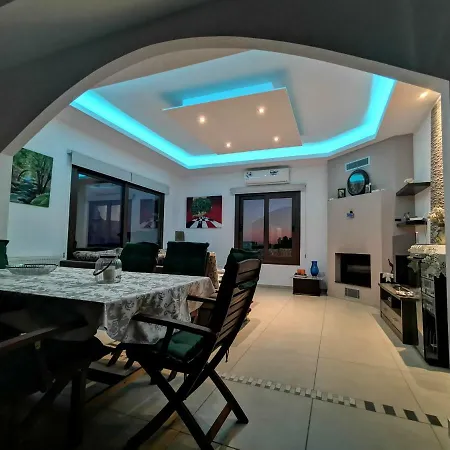 Kalamospito House *